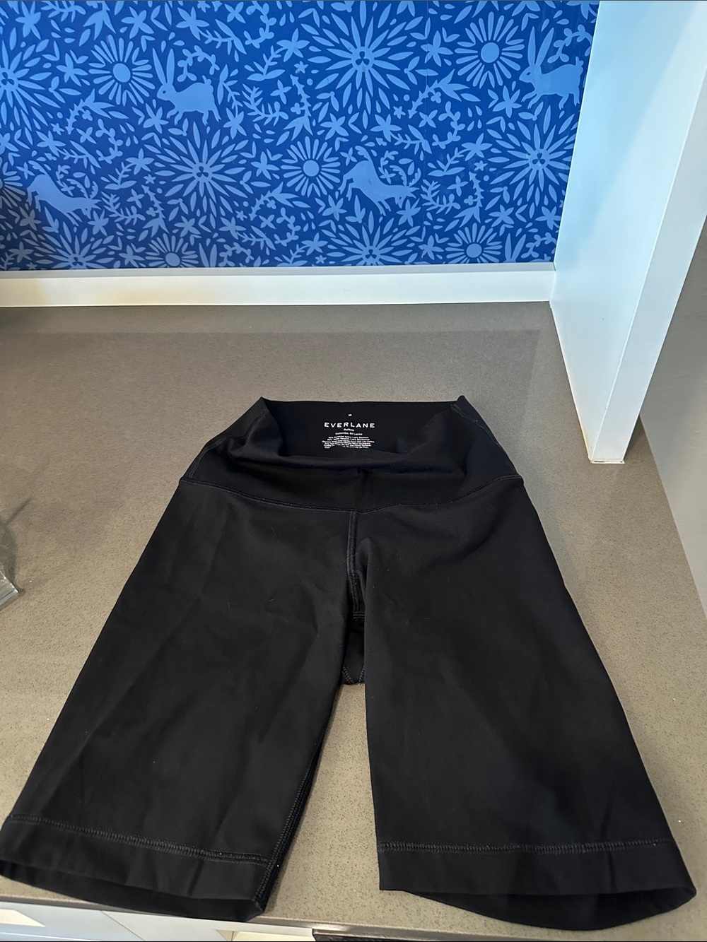 Everlane Women’s Black Bike Shorts - Stretch Activewear